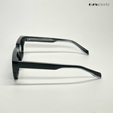 Classic Roamer Shades - Black / RB2452