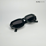 Allure - All Black Rectangle Sunglasses - RB2520