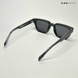 Classic Roamer Shades - Black / RB2452