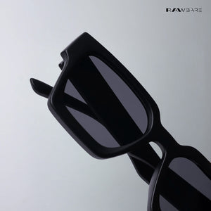 Boxy Bold - All Black Square Sunglasses - RB2527